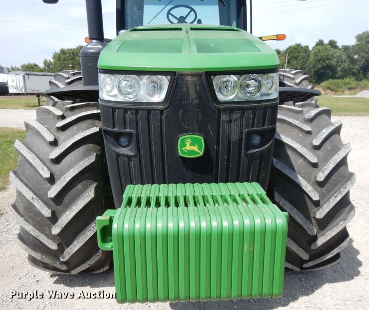 image for item DI7594 2013 John Deere 8285R  MFWD tractor