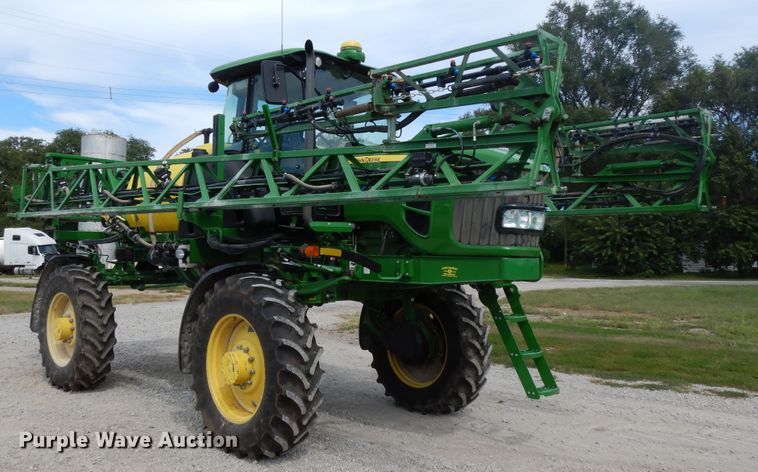 image for item DI7595 2013 John Deere 4630 sprayer