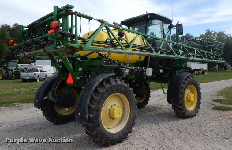 image for item DI7595 2013 John Deere 4630 sprayer