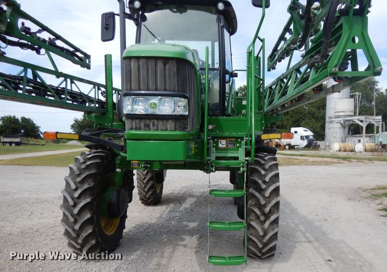 image for item DI7595 2013 John Deere 4630 sprayer