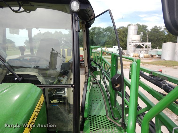 image for item DI7595 2013 John Deere 4630 sprayer