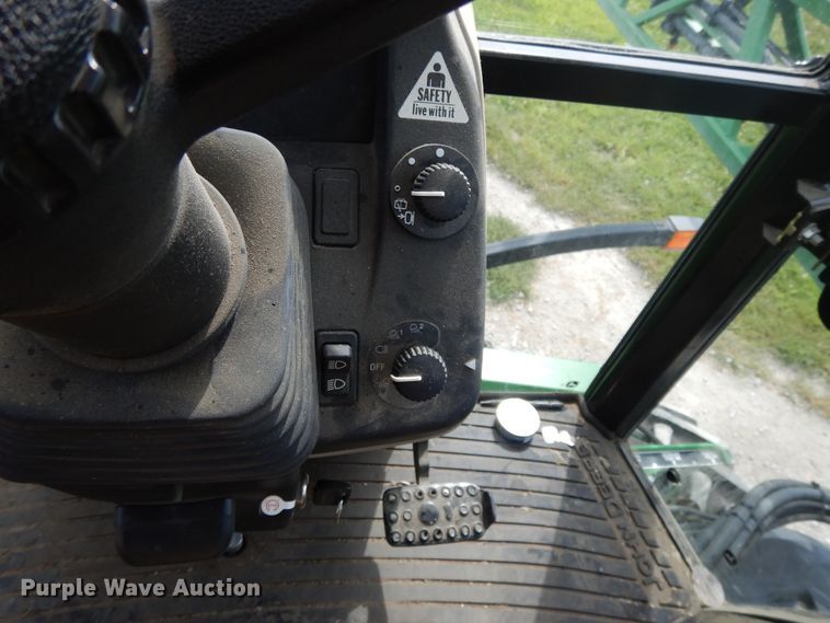 image for item DI7595 2013 John Deere 4630 sprayer