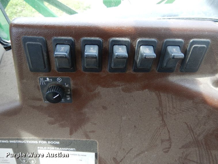 image for item DI7595 2013 John Deere 4630 sprayer