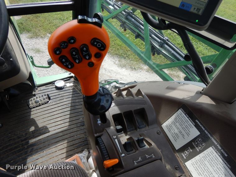 image for item DI7595 2013 John Deere 4630 sprayer