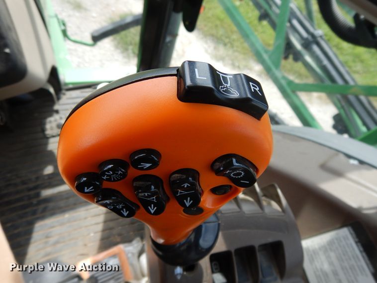 image for item DI7595 2013 John Deere 4630 sprayer