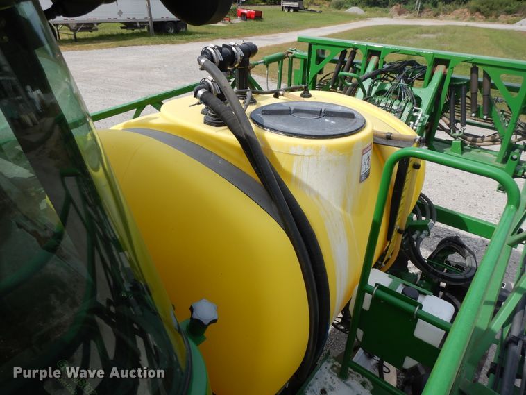 image for item DI7595 2013 John Deere 4630 sprayer