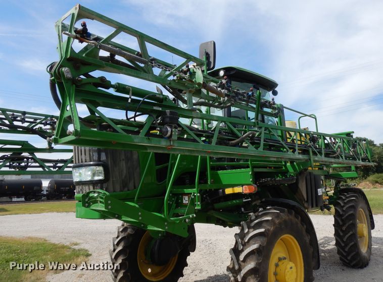 image for item DI7595 2013 John Deere 4630 sprayer