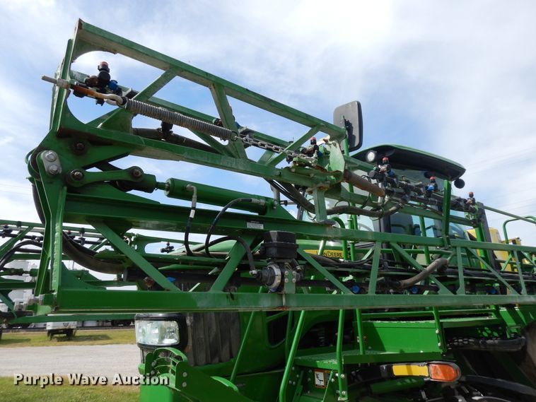 image for item DI7595 2013 John Deere 4630 sprayer