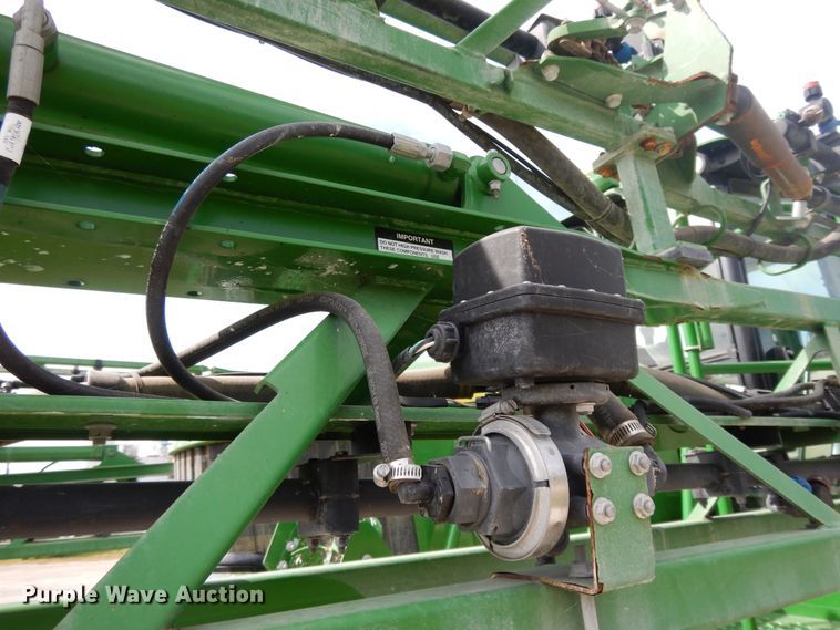 image for item DI7595 2013 John Deere 4630 sprayer
