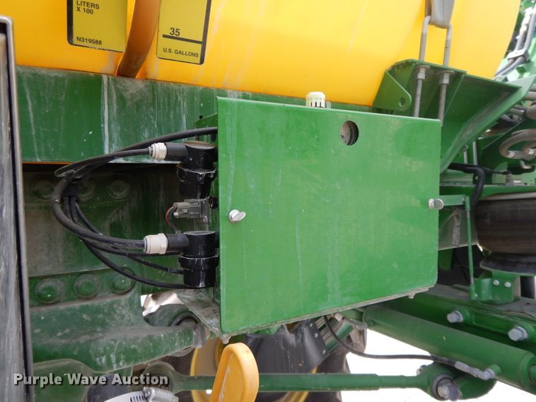 image for item DI7595 2013 John Deere 4630 sprayer