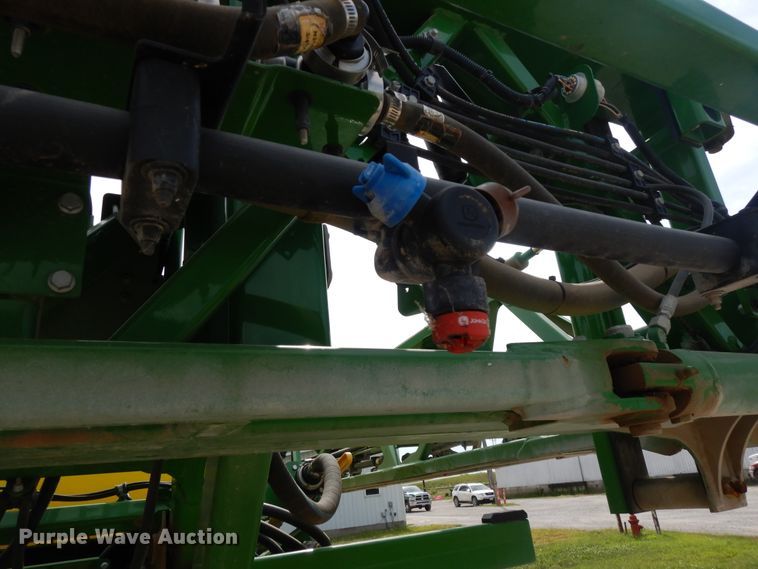 image for item DI7595 2013 John Deere 4630 sprayer