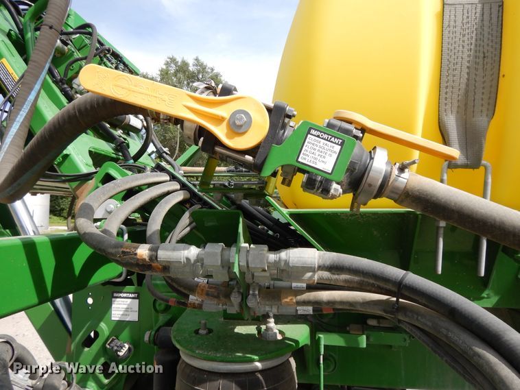image for item DI7595 2013 John Deere 4630 sprayer