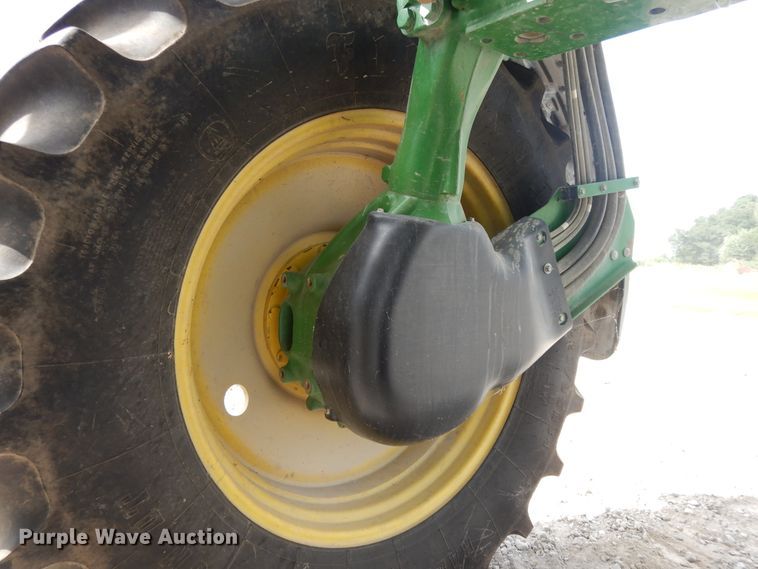 image for item DI7595 2013 John Deere 4630 sprayer