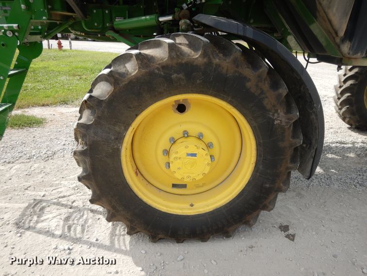 image for item DI7595 2013 John Deere 4630 sprayer