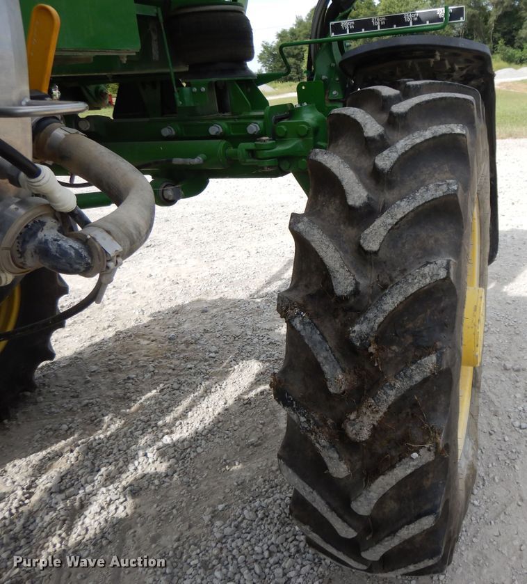 image for item DI7595 2013 John Deere 4630 sprayer