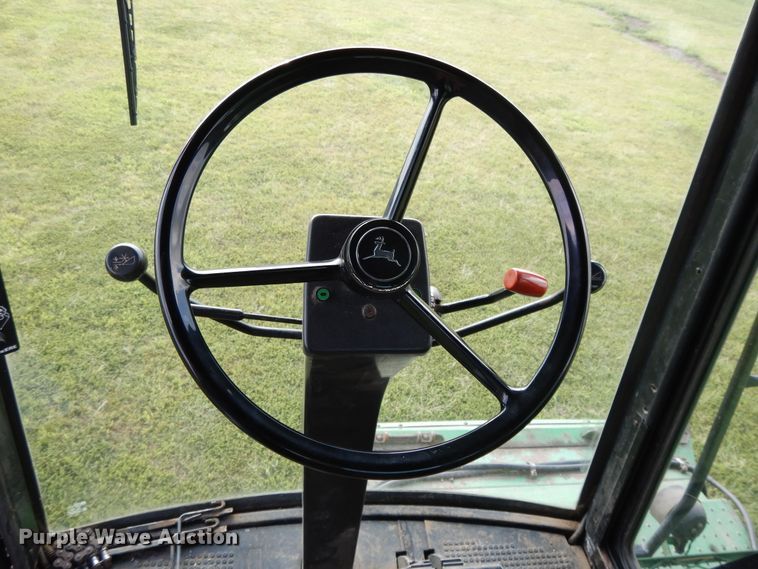 image for item DI7676 1988 John Deere 7720 Titan II RWA combine