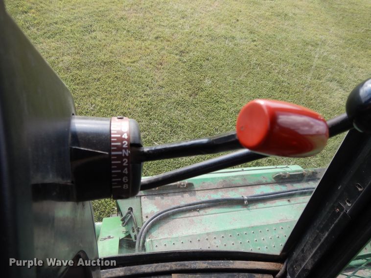 image for item DI7676 1988 John Deere 7720 Titan II RWA combine