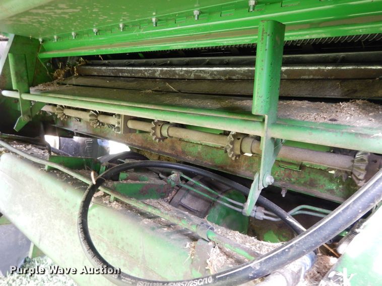 image for item DI7676 1988 John Deere 7720 Titan II RWA combine