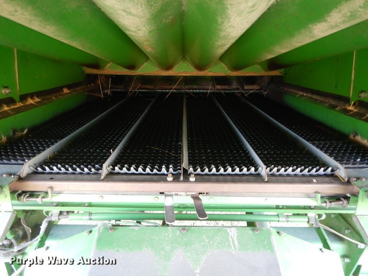 image for item DI7676 1988 John Deere 7720 Titan II RWA combine