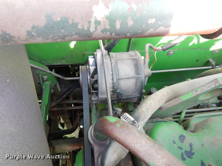 image for item DI7676 1988 John Deere 7720 Titan II RWA combine