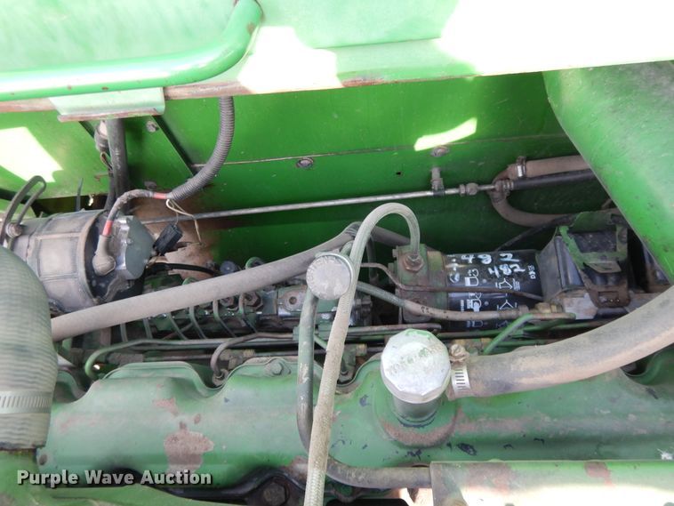 image for item DI7676 1988 John Deere 7720 Titan II RWA combine