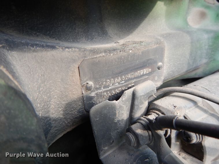 image for item DI7676 1988 John Deere 7720 Titan II RWA combine