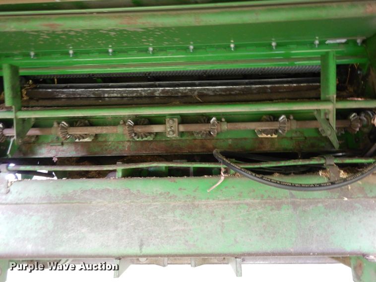 image for item DI7676 1988 John Deere 7720 Titan II RWA combine
