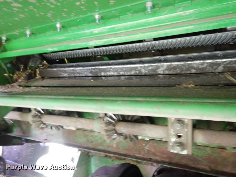 image for item DI7676 1988 John Deere 7720 Titan II RWA combine