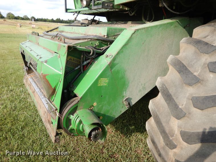 image for item DI7676 1988 John Deere 7720 Titan II RWA combine