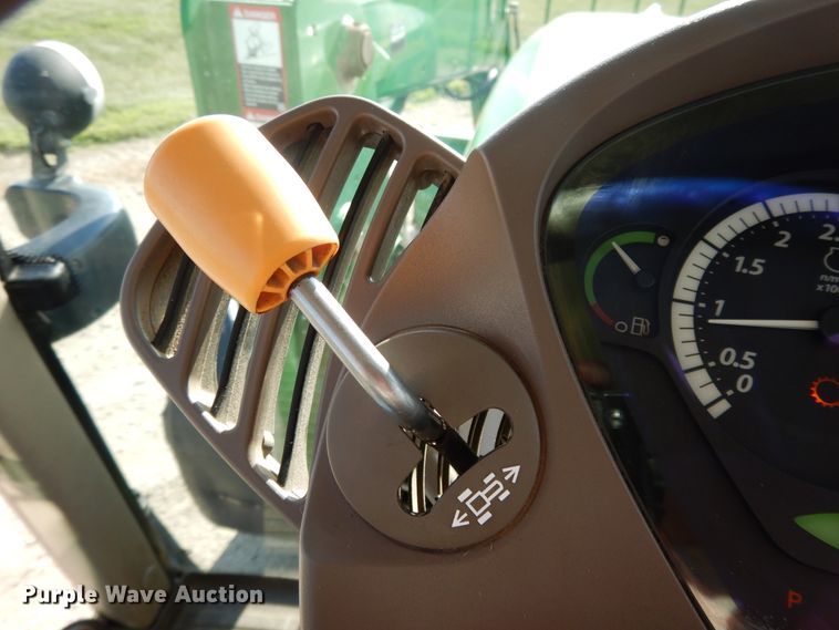 image for item DI7682 John Deere 7330 Premium  MFWD tractor