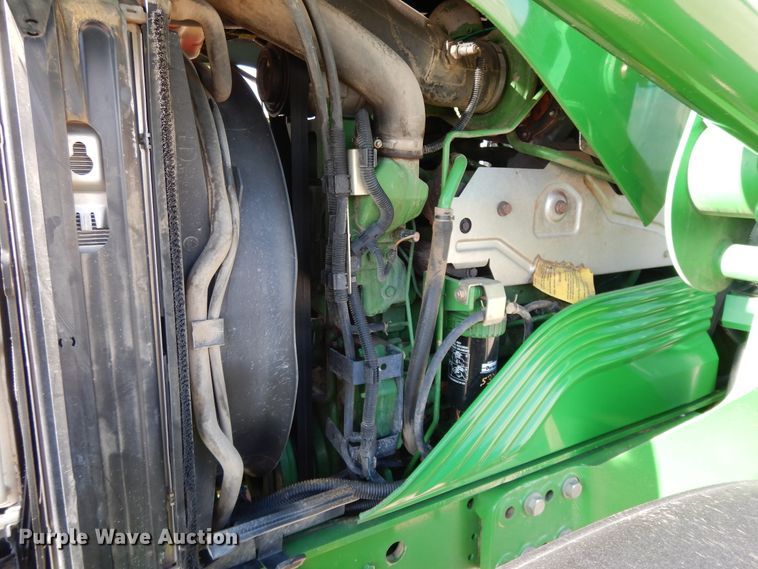 image for item DI7682 John Deere 7330 Premium  MFWD tractor