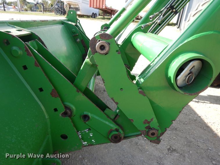 image for item DI7682 John Deere 7330 Premium  MFWD tractor