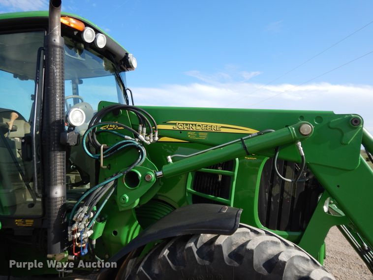 image for item DI7682 John Deere 7330 Premium  MFWD tractor