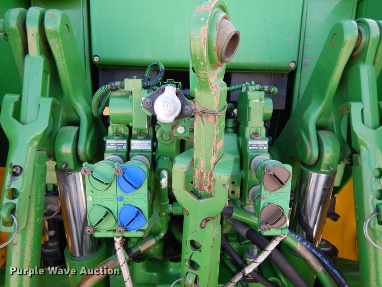 image for item DI7682 John Deere 7330 Premium  MFWD tractor