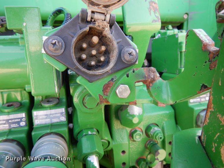 image for item DI7682 John Deere 7330 Premium  MFWD tractor