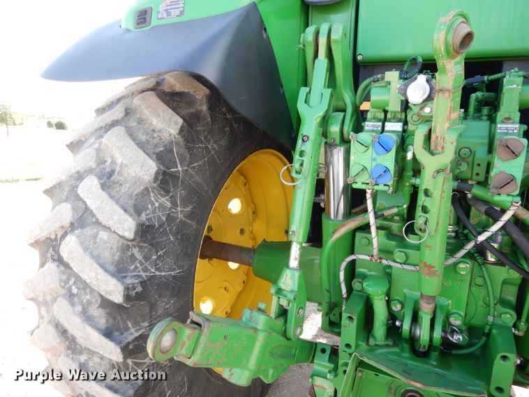 image for item DI7682 John Deere 7330 Premium  MFWD tractor