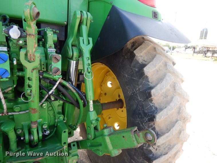 image for item DI7682 John Deere 7330 Premium  MFWD tractor