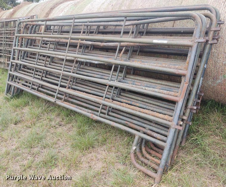 image for item EQ9424 (9) cattle panels