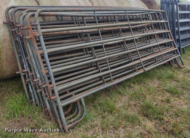 image for item EQ9424 (9) cattle panels