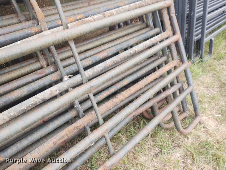 image for item EQ9424 (9) cattle panels