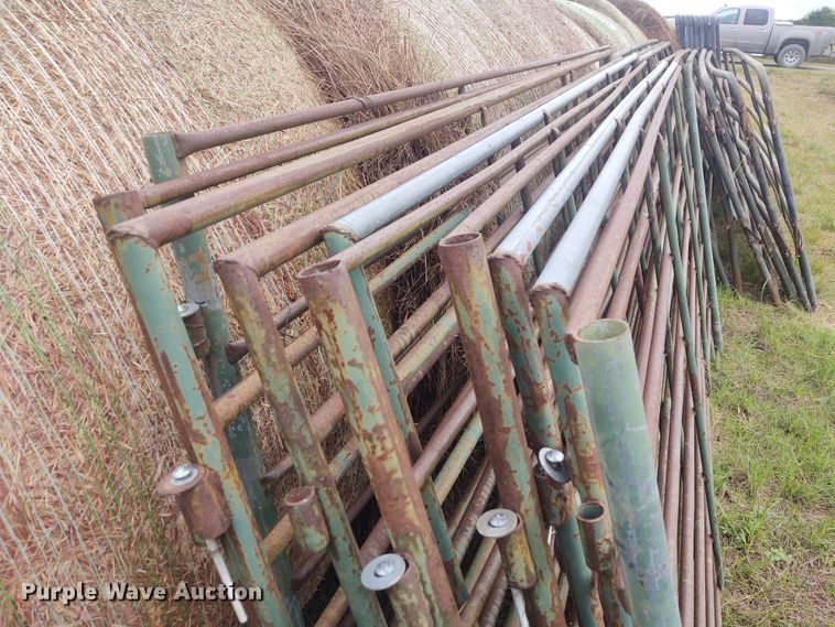 image for item EQ9425 (10) cattle panels