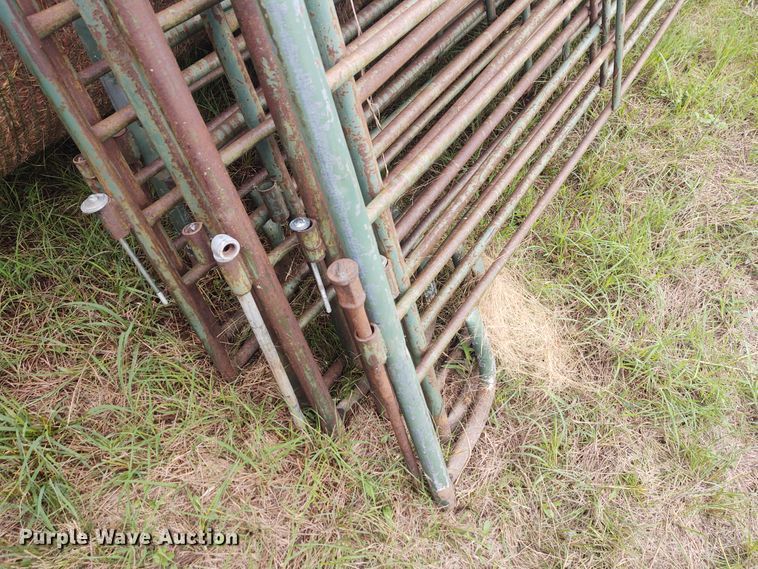 image for item EQ9425 (10) cattle panels