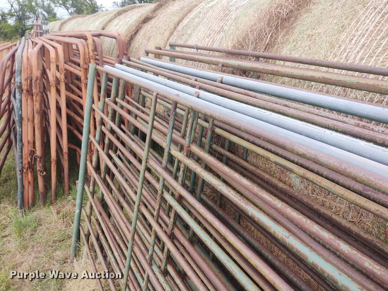 image for item EQ9425 (10) cattle panels