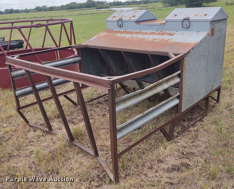 Pride of the Farm calf creep feeder in Udall, KS Item EQ9430 sold