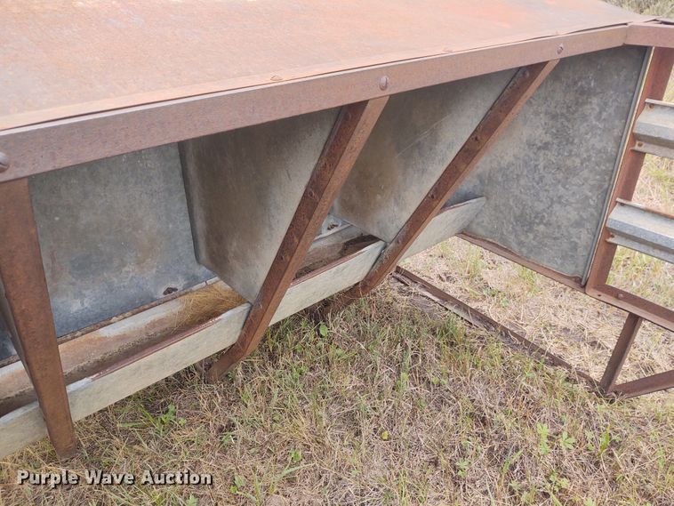 image for item EQ9430 Pride of the Farm calf creep feeder