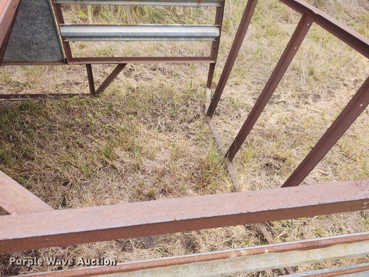 image for item EQ9430 Pride of the Farm calf creep feeder