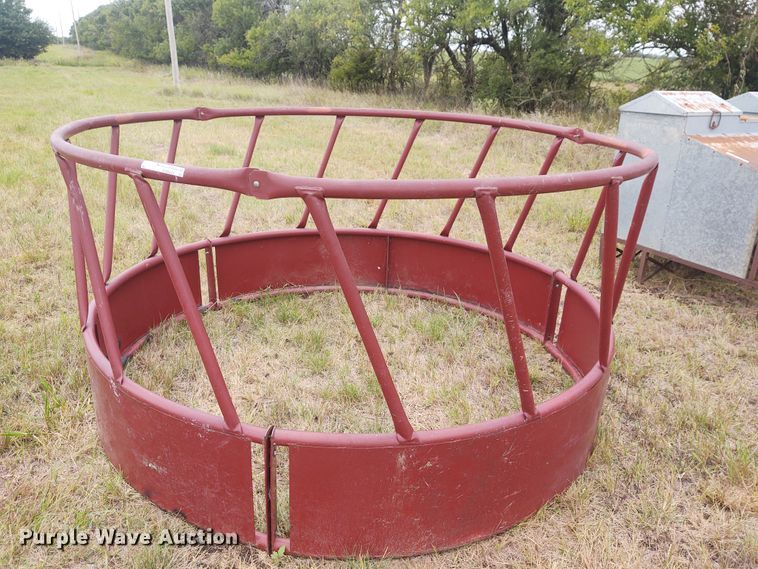 image for item EQ9431 (5) livestock feeders