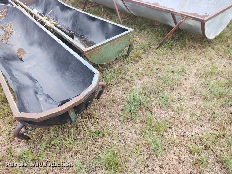 image for item EQ9431 (5) livestock feeders