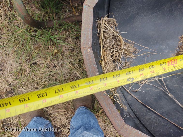 image for item EQ9431 (5) livestock feeders