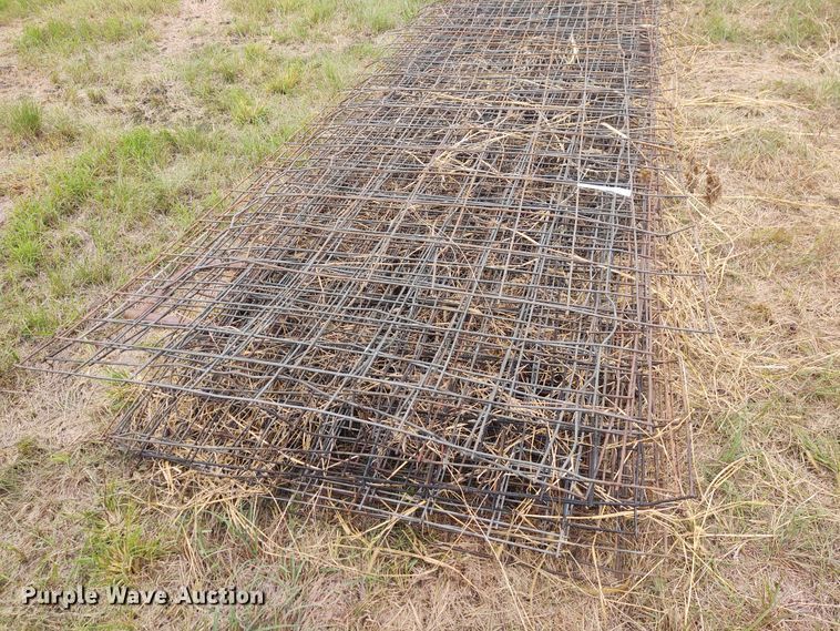 image for item EQ9432 Approximately 20 cattle panels